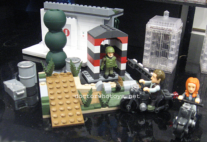 Character Building Doctor In Berlin Set